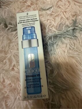 Clinique blue iD Active Cartridge Concentrate for Uneven Texture